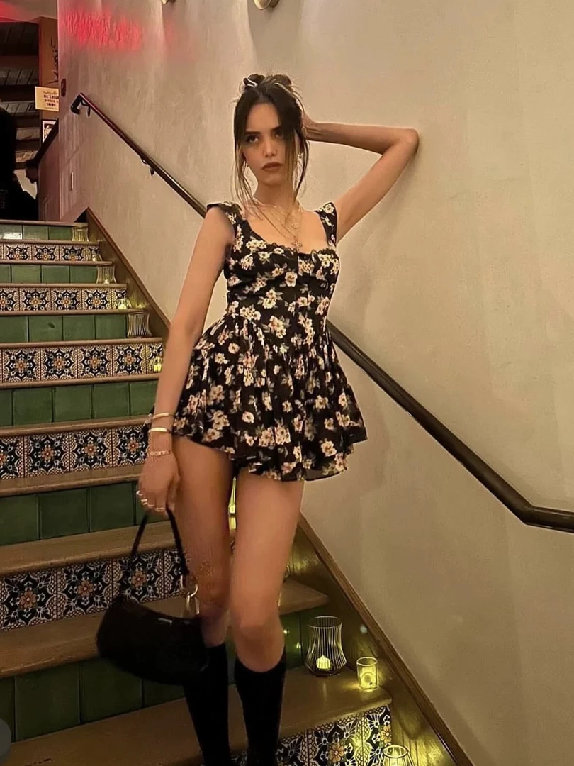 vanessamooney 人丝纯欲辣妹法式碎花甜美吊带连体裤连衣裙