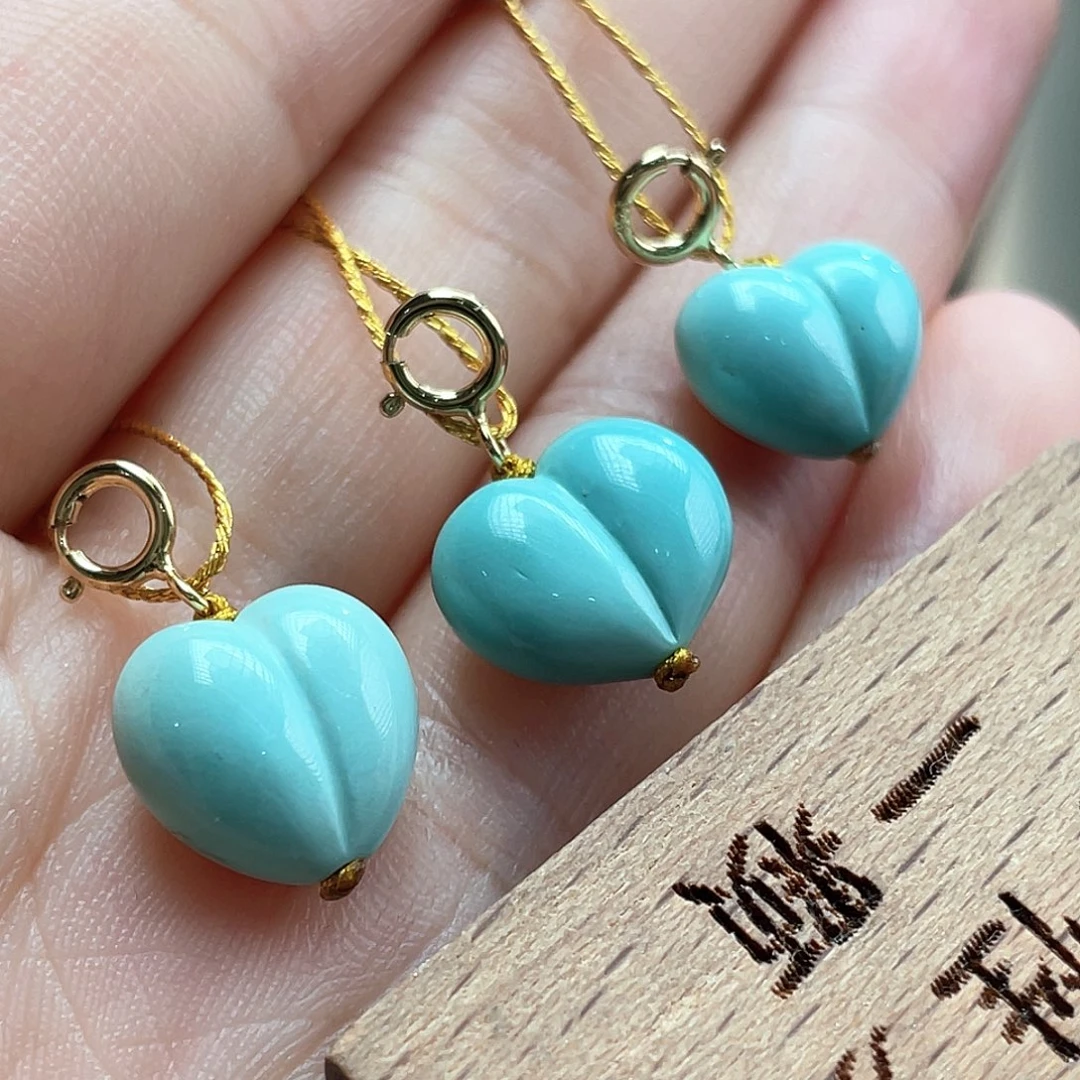 未镶嵌绿松石颈饰