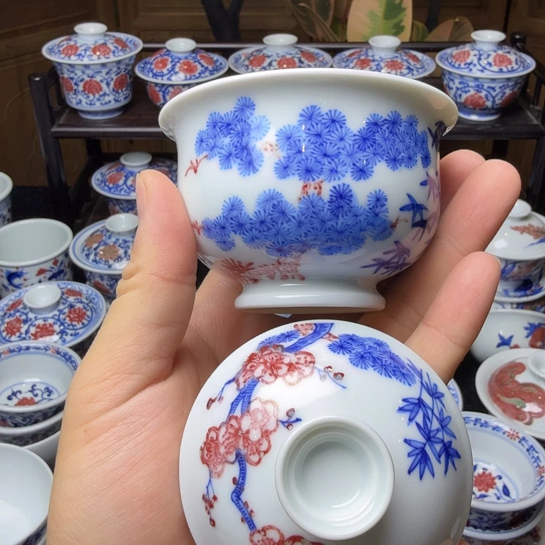 青花釉里红松竹梅布袋盖碗
