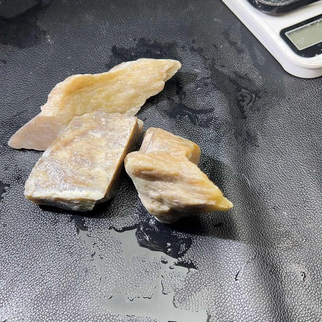 和田玉（糖玉）未镶嵌手镯