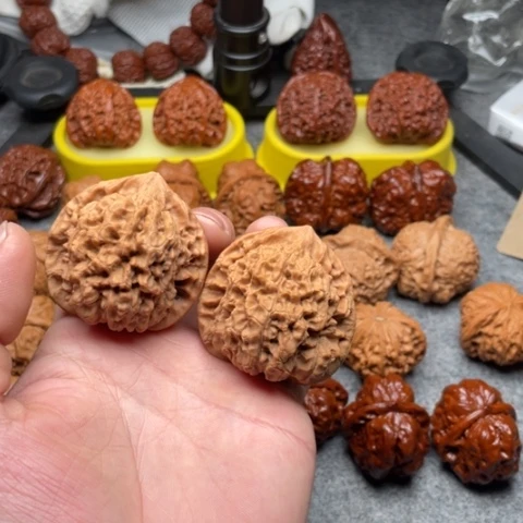 吊坠文玩核桃官帽48福利