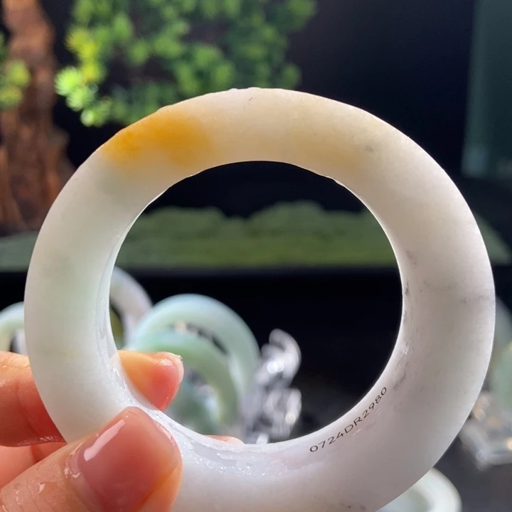 定制翡翠翡翠手镯未镶嵌