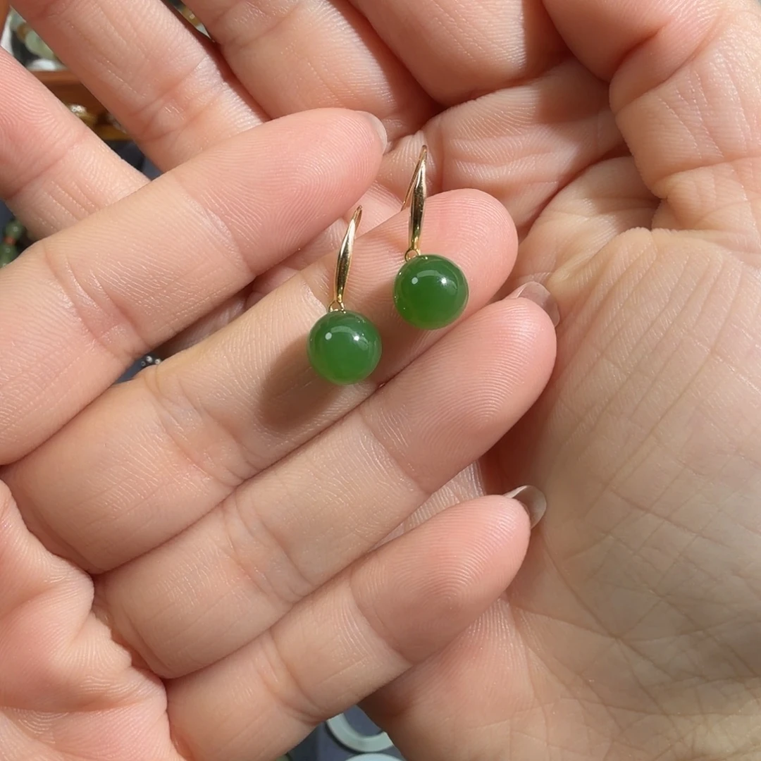 和田玉（碧玉）18K金镶嵌耳饰