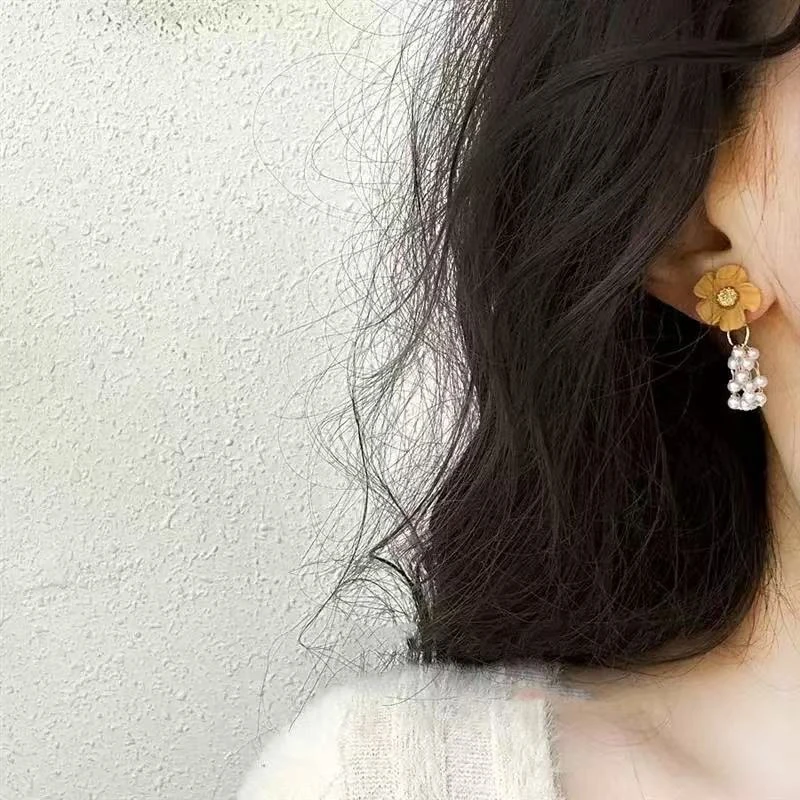 铜合金耳饰 花朵珠珠串串小巧耳钉小众设计高级感耳环女耳饰N2680