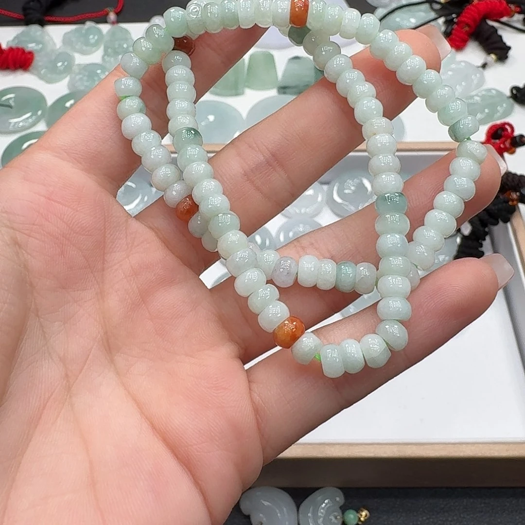 翡翠未镶嵌手串多样性发其一