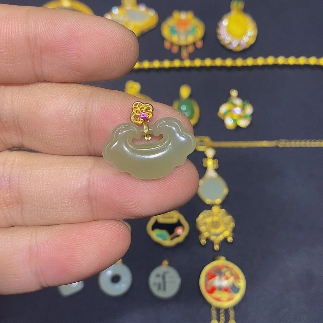 和田玉银S925镀金镶嵌颈饰