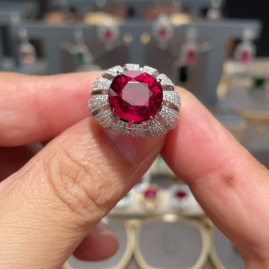 18K金镶嵌戒指碧玺6.3ct