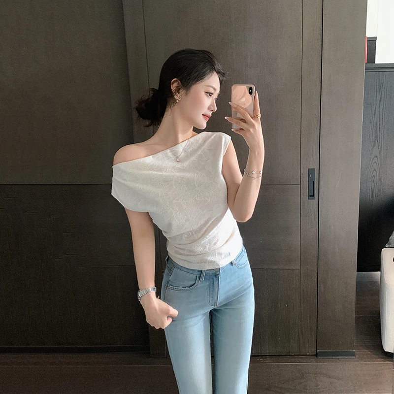 林关关【梦蝶初遇】夏季性感蕾丝荡领短袖T恤气质女人百搭肌理上衣