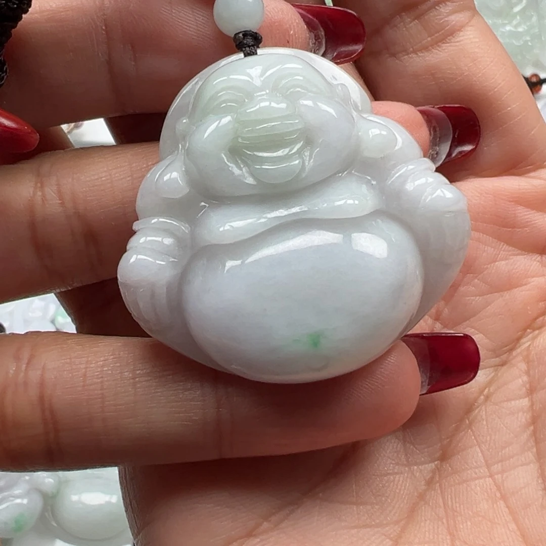 翡翠颈饰未镶嵌39.6×41.5×12.8