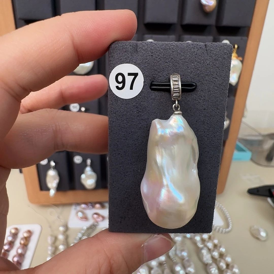 银S925镶嵌淡水珍珠颈饰