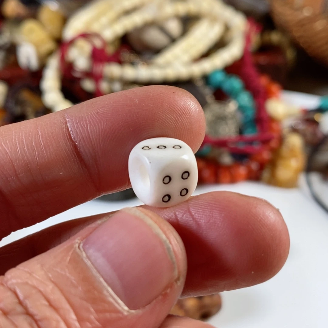 【闪购商品】树脂制品