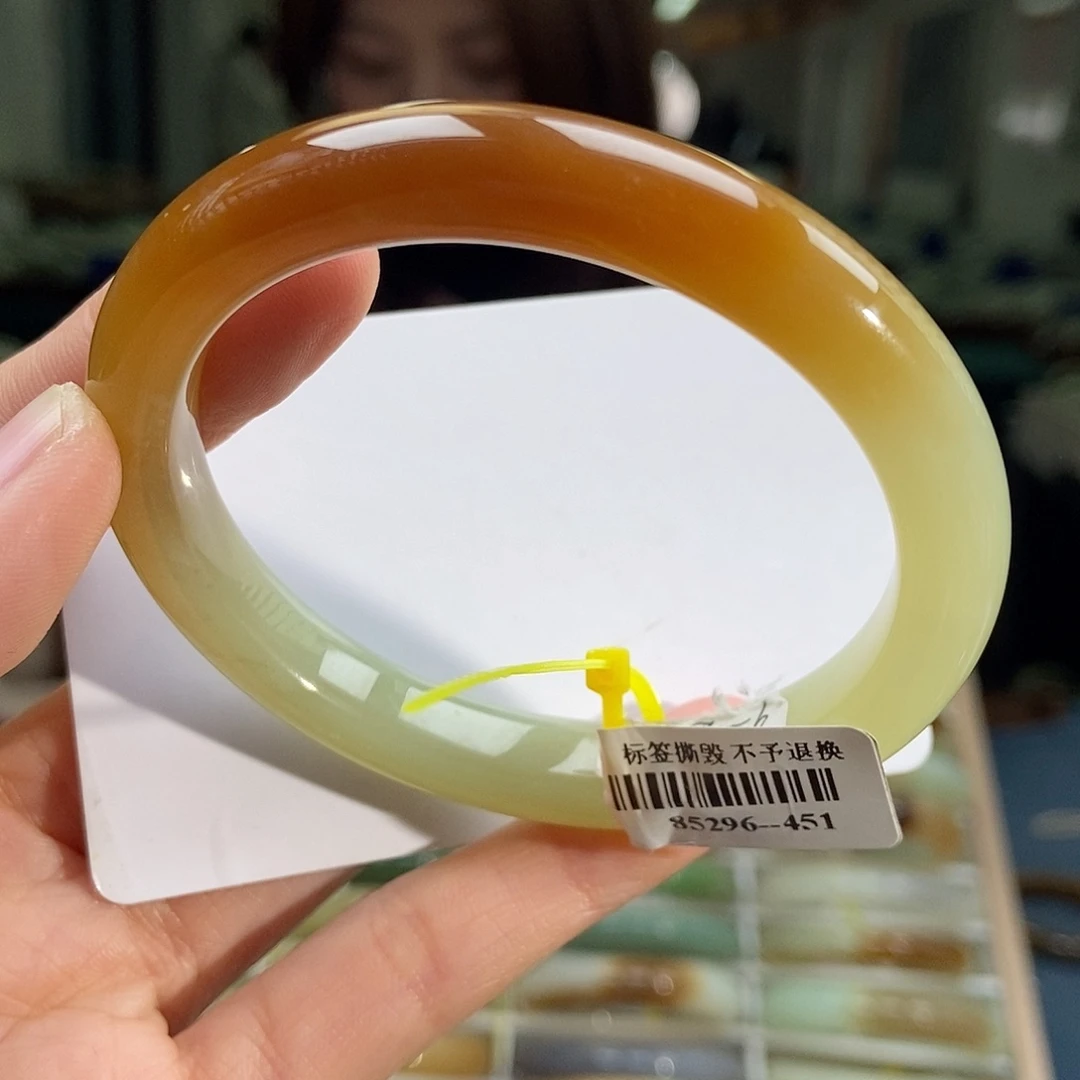 和田玉手镯未镶嵌56 57