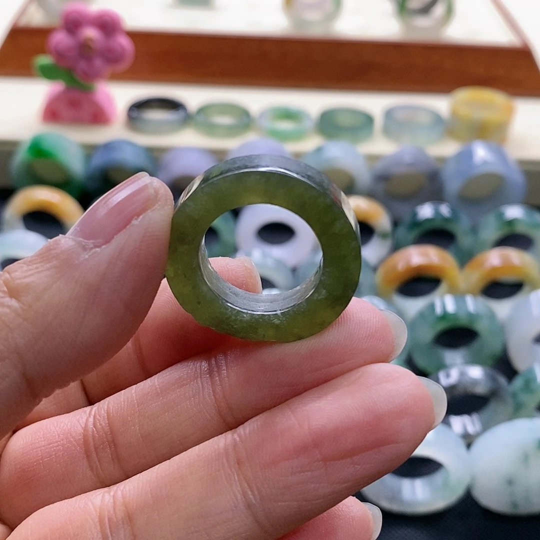 定制翡翠未镶嵌翡翠