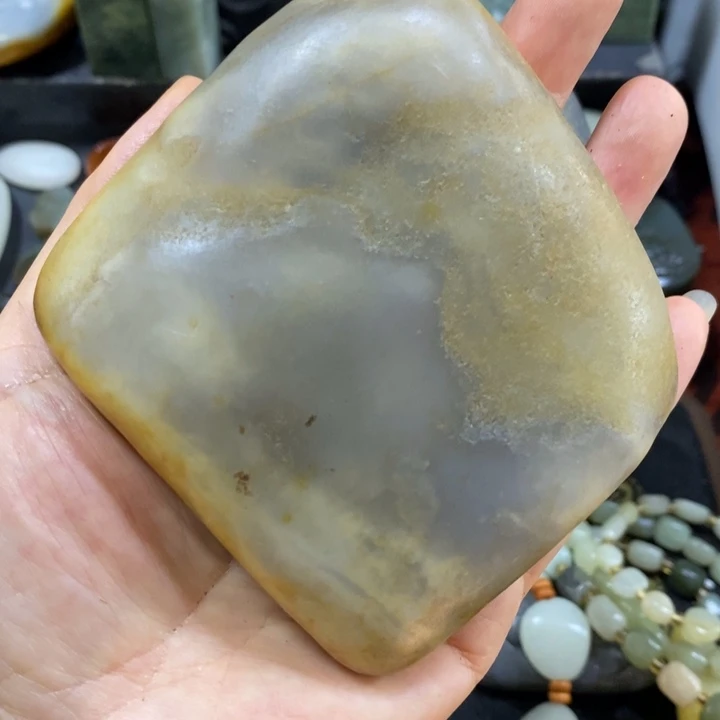 未镶嵌和田玉（糖玉）挂件