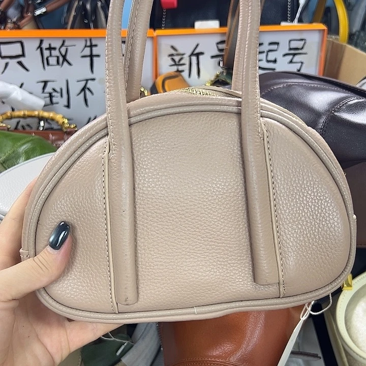 蚕丝羊皮（革）水牛皮（革）