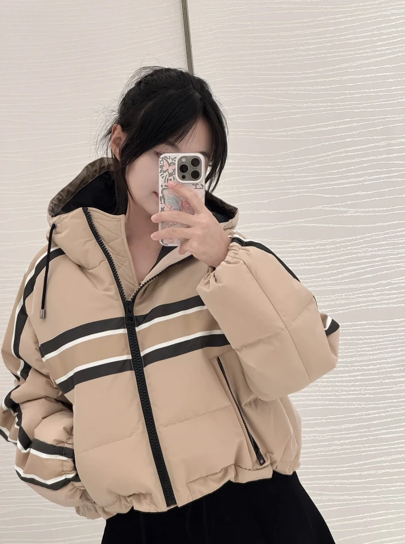 24秋冬滑雪星星印花休闲连帽短外套YZ24K01000