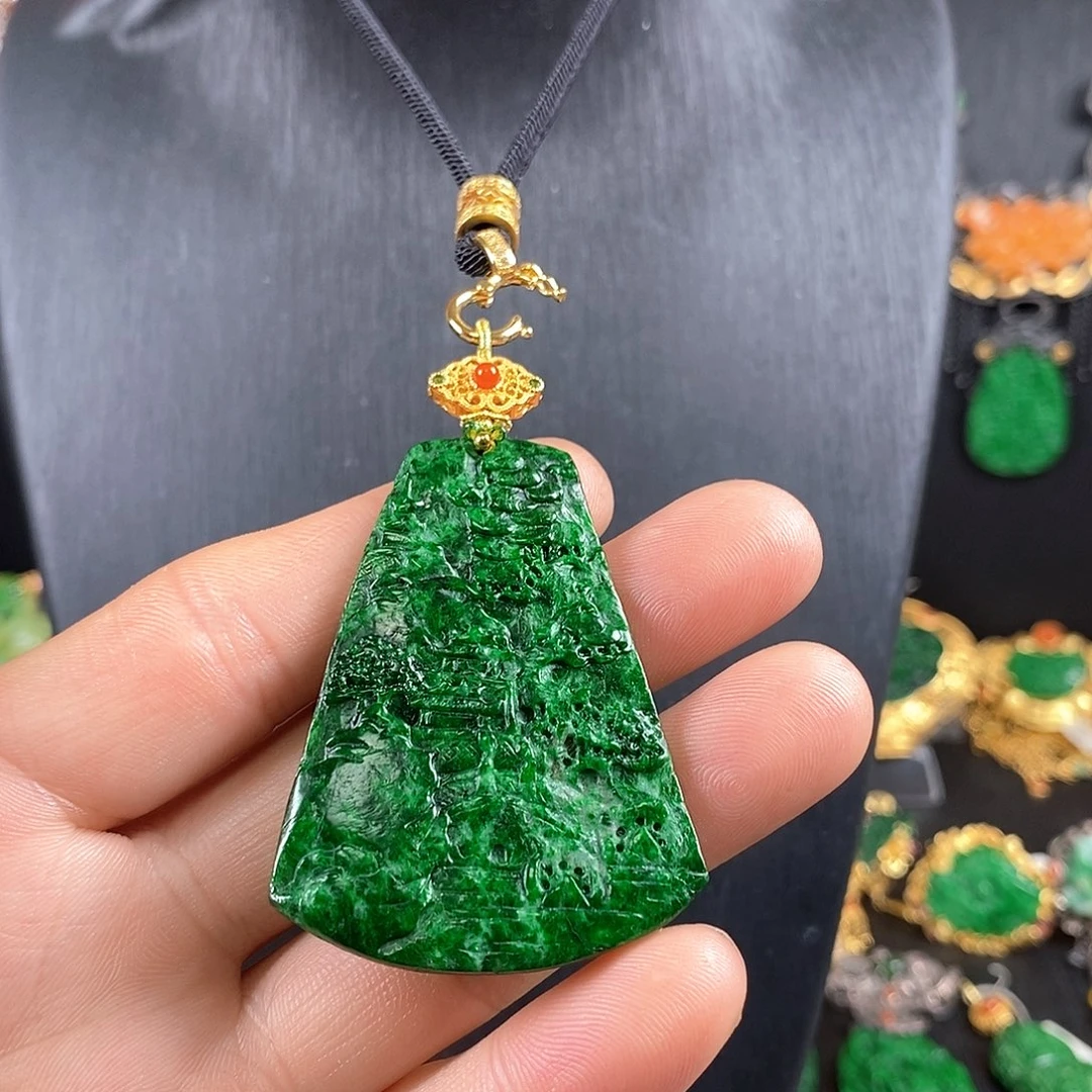 翡翠未镶嵌吊坠(赠链)吊坠