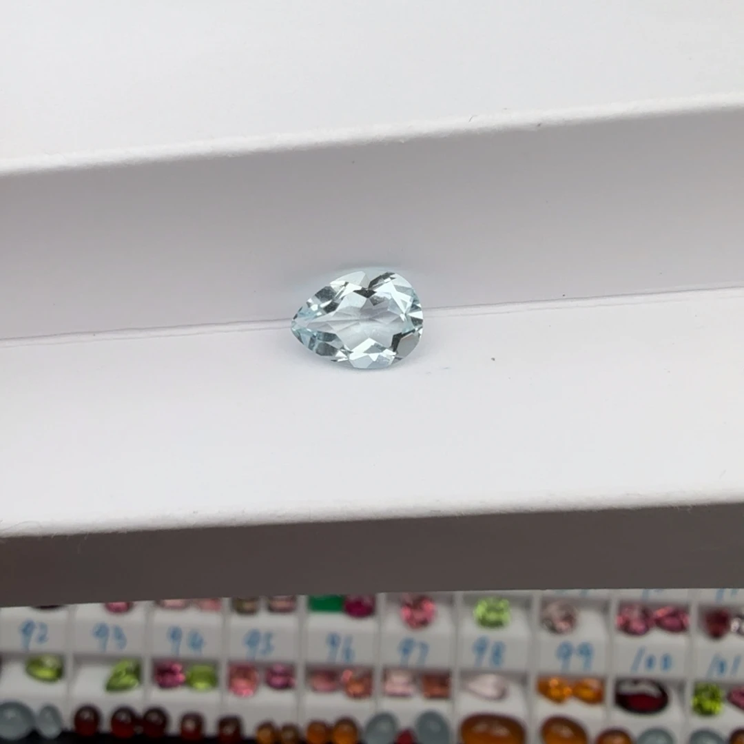 海蓝宝石裸石天然1.5克拉