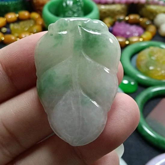 翡翠未镶嵌挂件翡翠