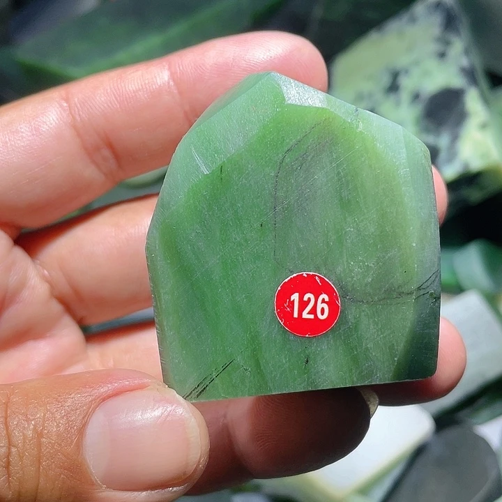 和田玉（碧玉）未镶嵌珠宝奇石