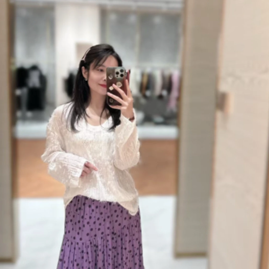 【LIVELY·YAN】2025夏新款白色U领羽毛纱圆边松弛感女上衣时尚长袖