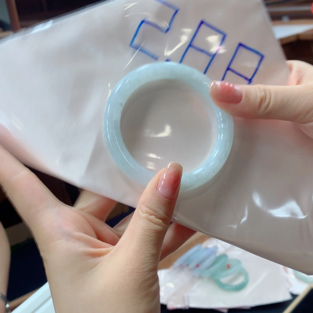 未镶嵌手镯翡翠小*果买断