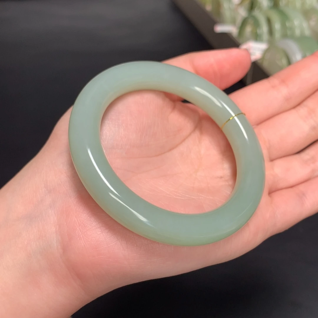 和田玉手镯未镶嵌54