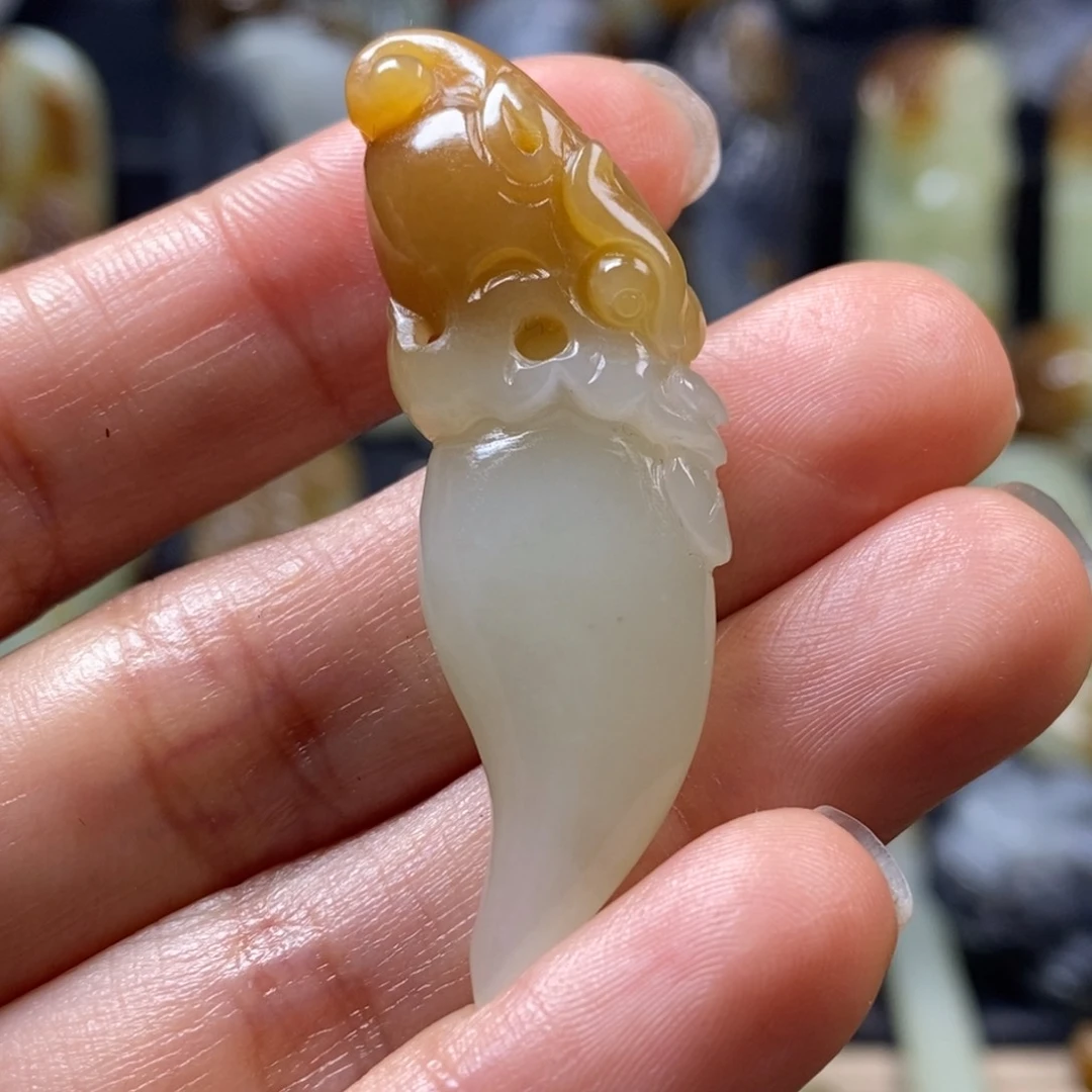 未镶嵌和田玉挂件