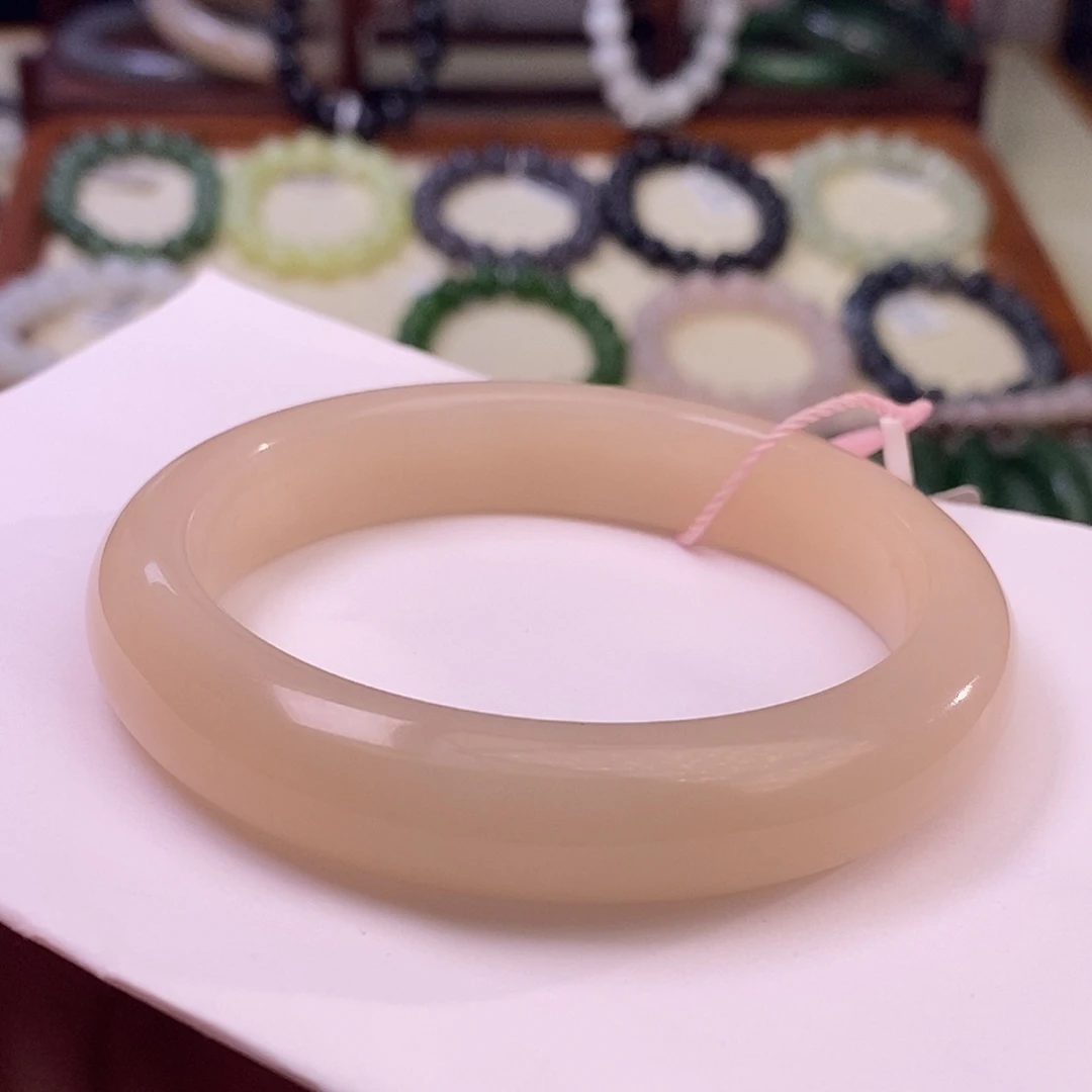 颈饰未镶嵌和田玉波***场收藏级58浓藕粉脂膏级老料红粉手镯