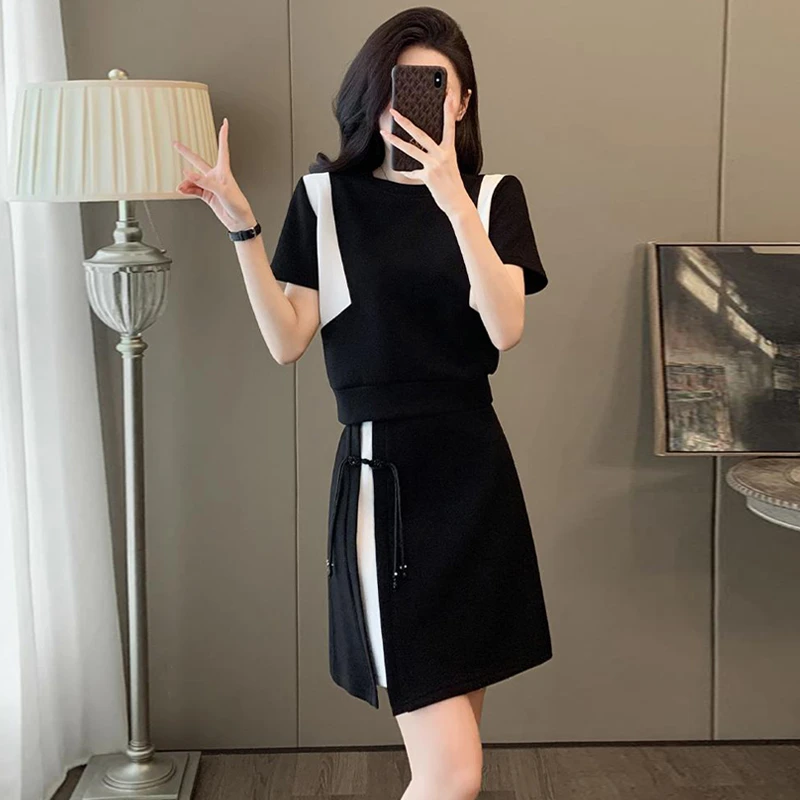 小香风休闲运动服套装女2025年夏季新款复古盘扣t恤半身裙两件套