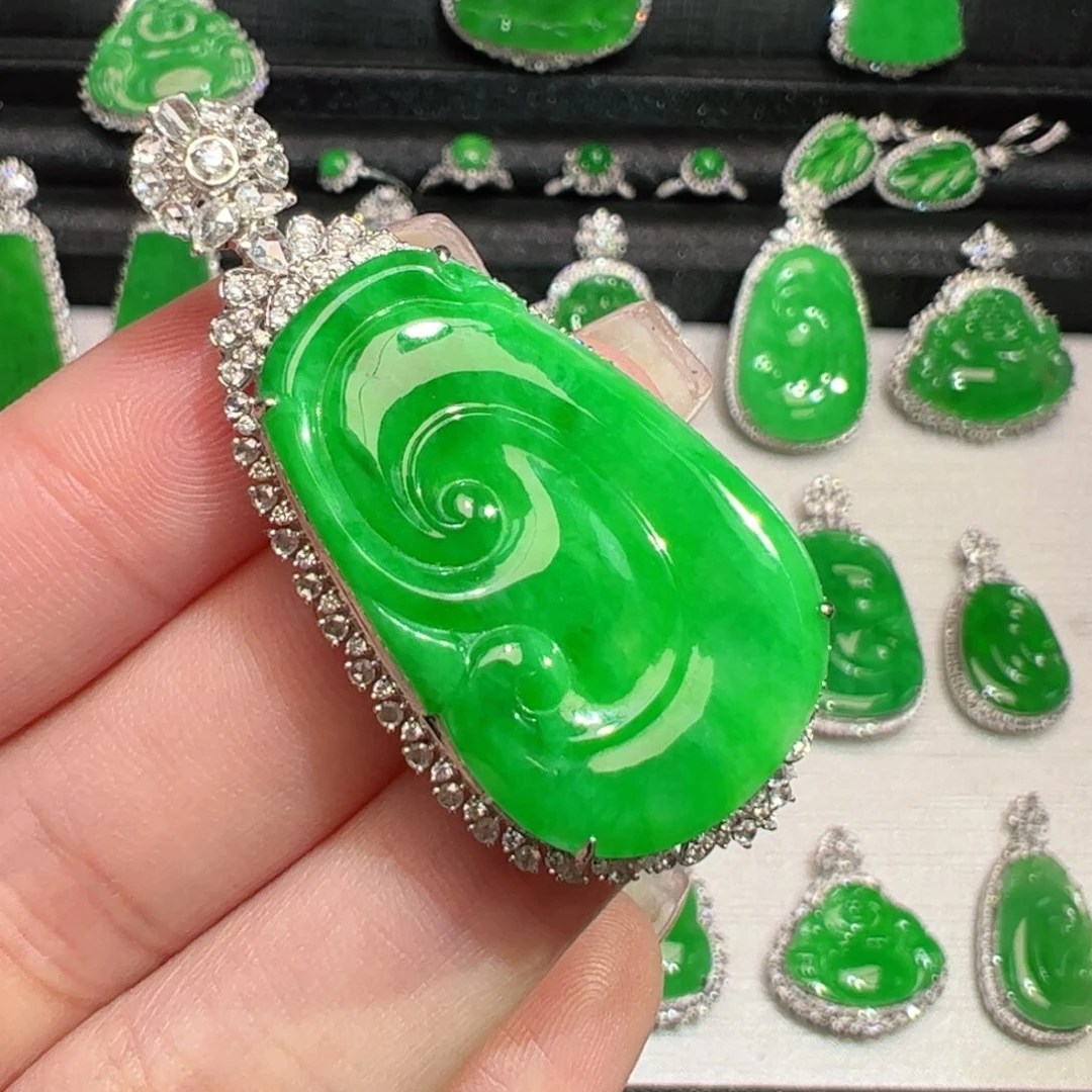 翡翠18K金镶嵌吊坠(不含链)