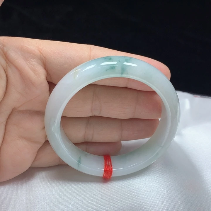 翡翠手镯未镶嵌正圈53.4
