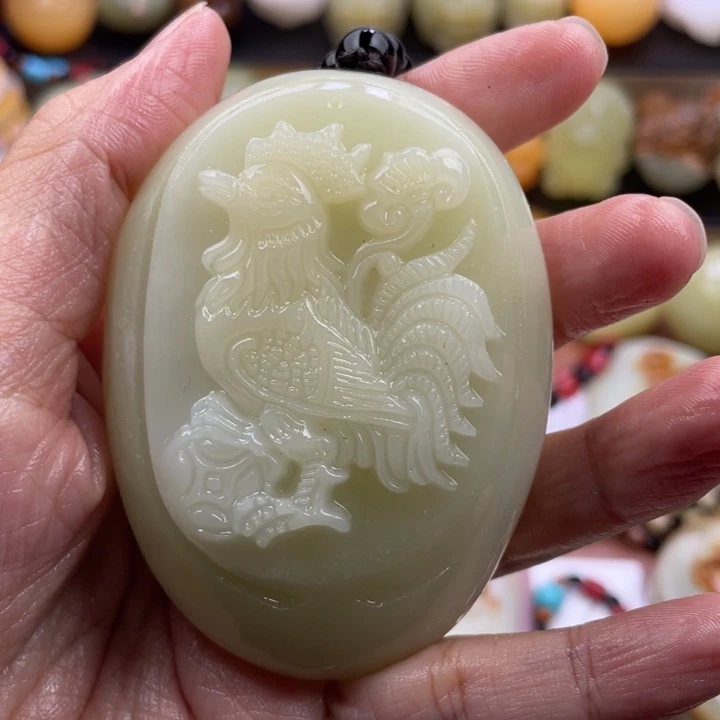 爱***？石材古青石手把件