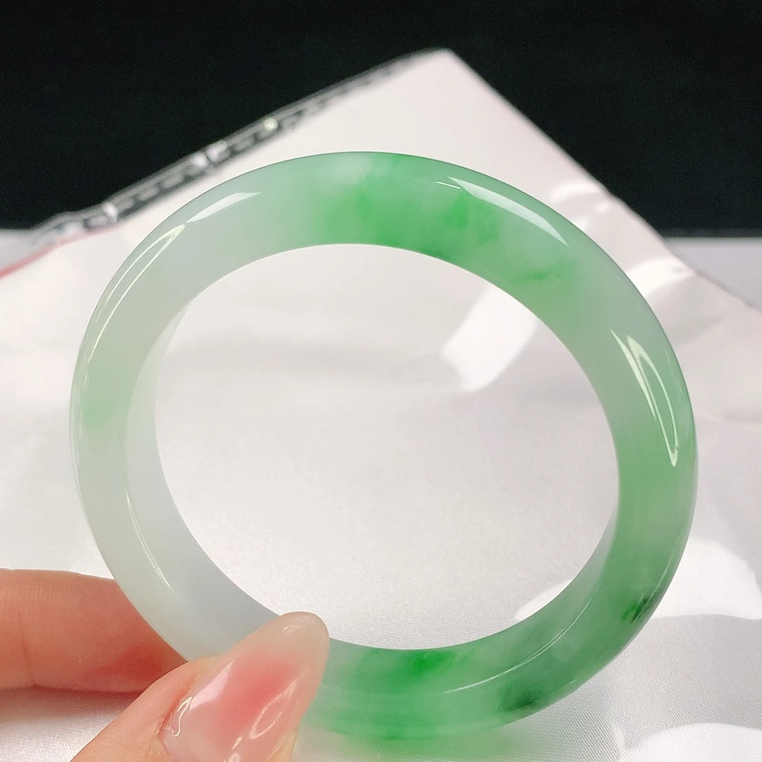 未镶嵌手镯翡翠844