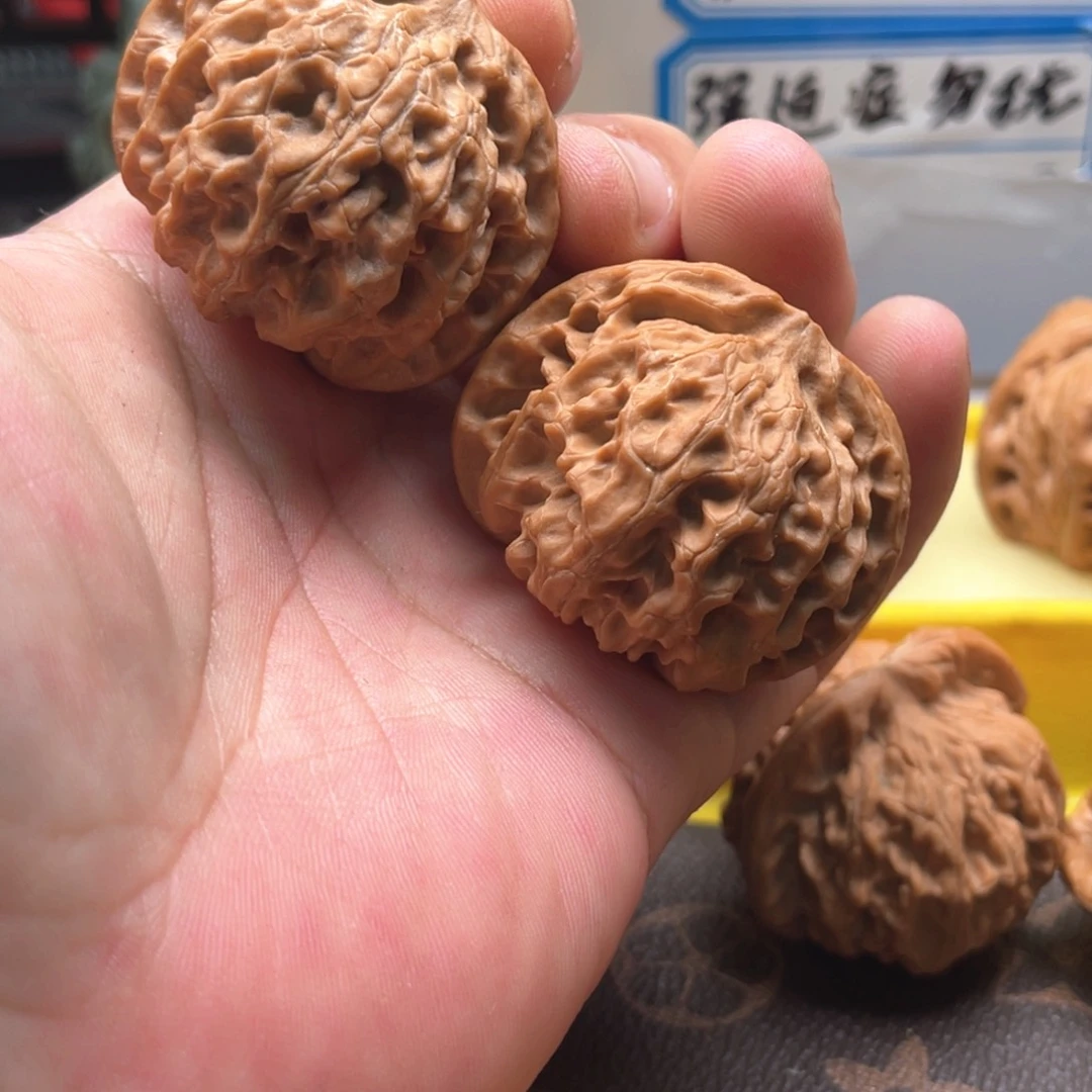 文玩核桃吊坠快***米43苹果