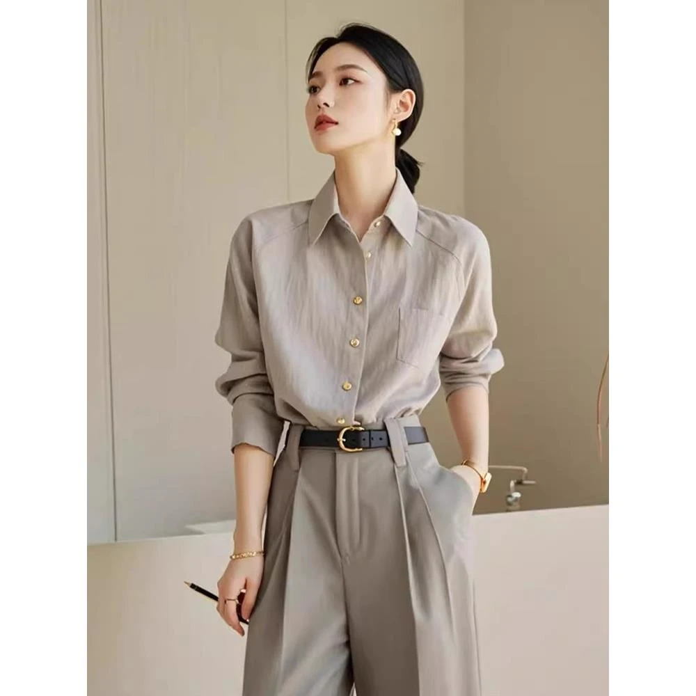 开春穿搭一整套干练气质休闲时尚小个子大方得体通勤灰色衬衫套装