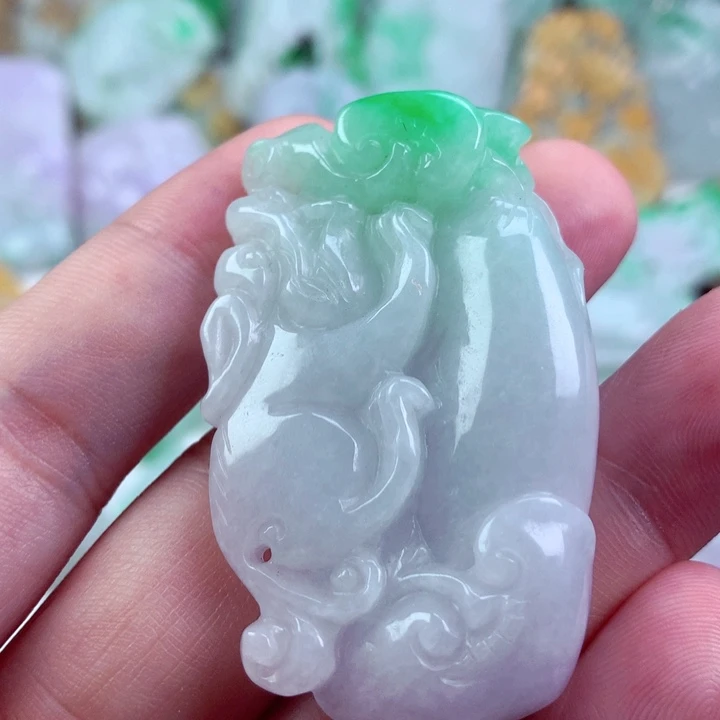 吊坠(不含链)未镶嵌翡翠