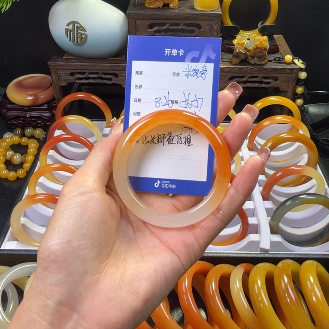 未镶嵌手镯石英质玉米*豪