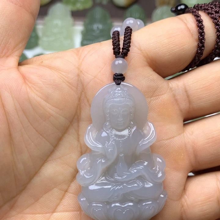 孙***越和田玉未镶嵌颈饰