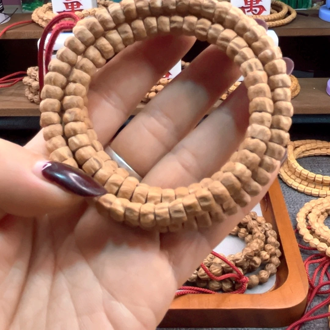 尽***り吊坠柏香籽/百香籽方块