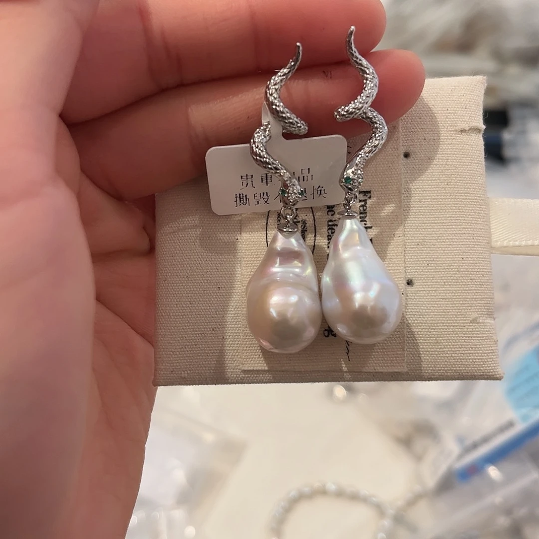 淡水珍珠耳饰合金