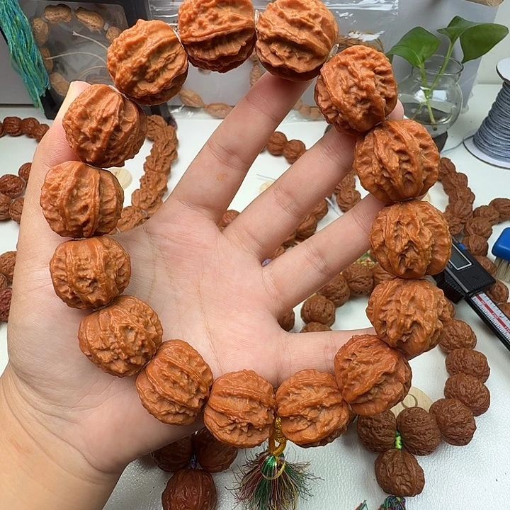 手串文玩核桃龙脊纹京八棱手持