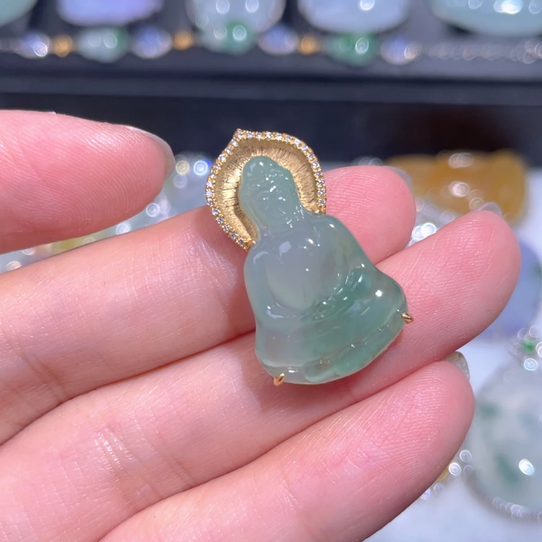 颈饰18K金镶嵌翡翠翡翠