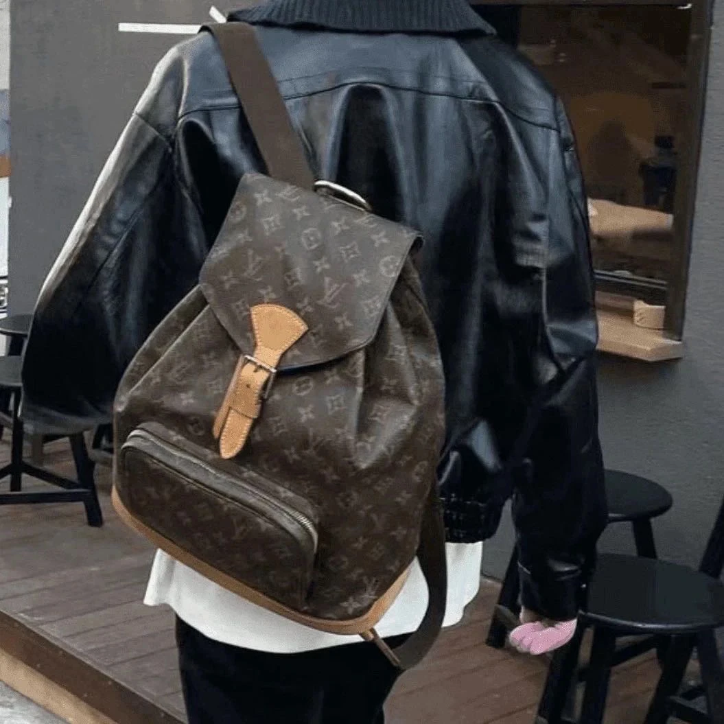 95新 LouisVuitton/路易威登 8613336/大号双肩包配皮换新