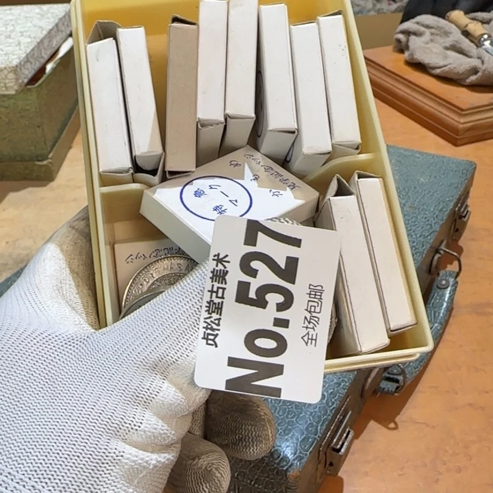 摆件男*健健康康平平安安