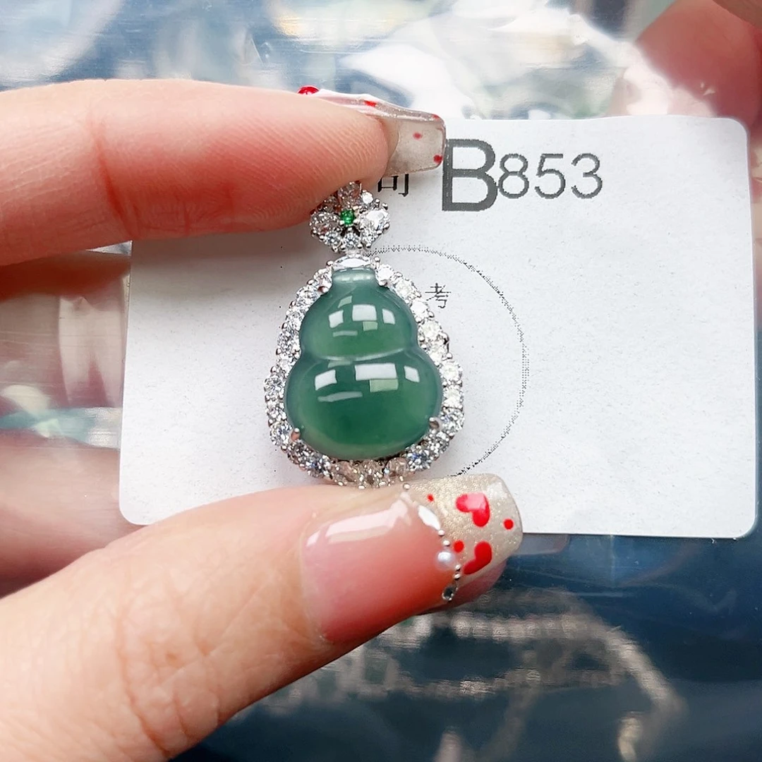 翡翠颈饰未镶嵌翡翠853