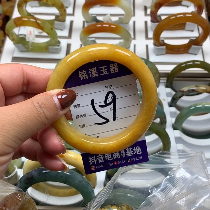 未镶嵌蛇纹石玉手镯雅*