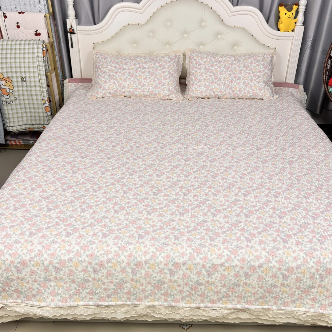 新款花边双面加厚原棉皱皱纱床盖三件套防滑亲肤印花可爱风绗缝