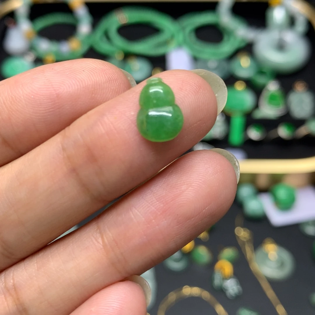 吊坠(不含链)未镶嵌翡翠有纹裂