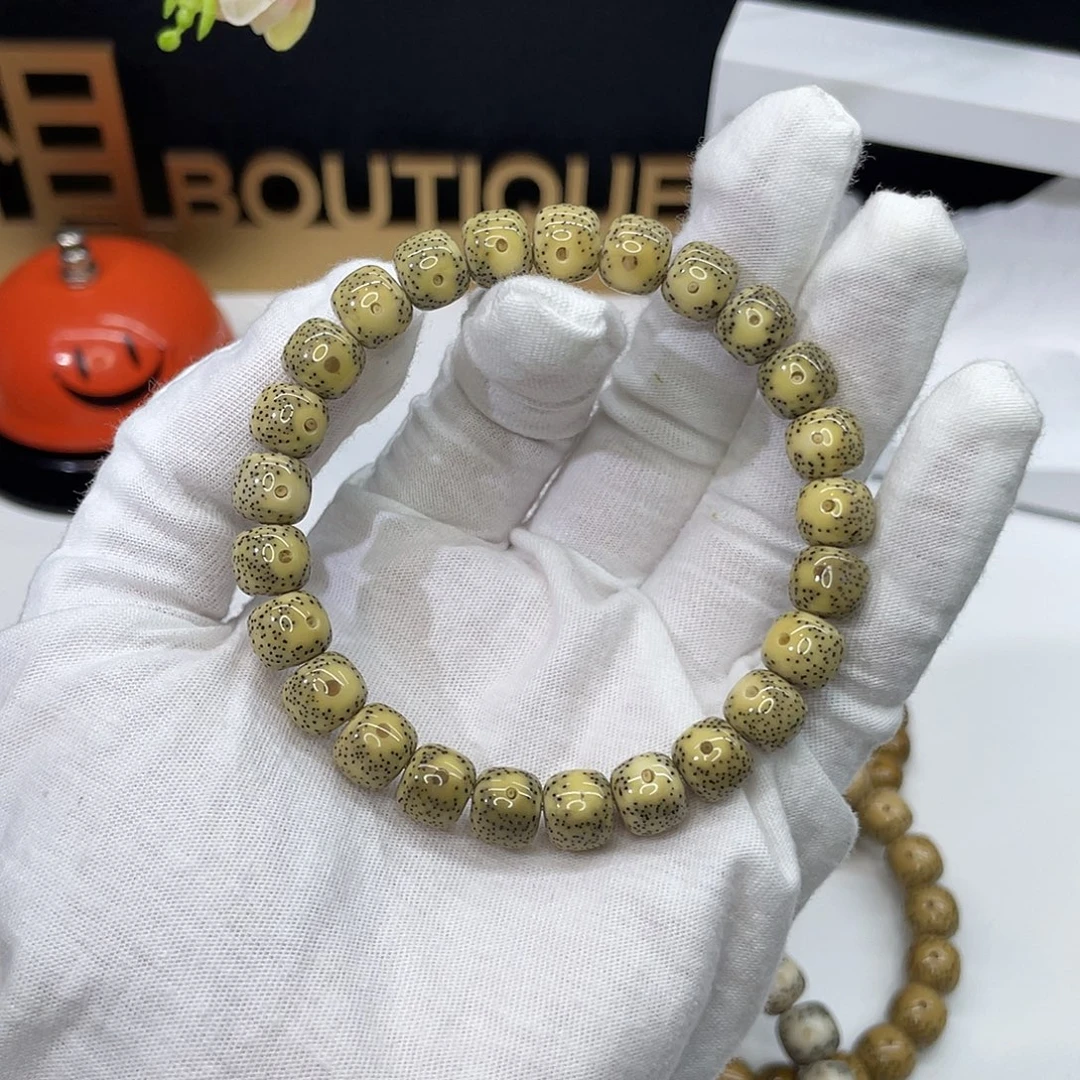 吊坠星月菩提05。9/8柠檬黄黄金瞳